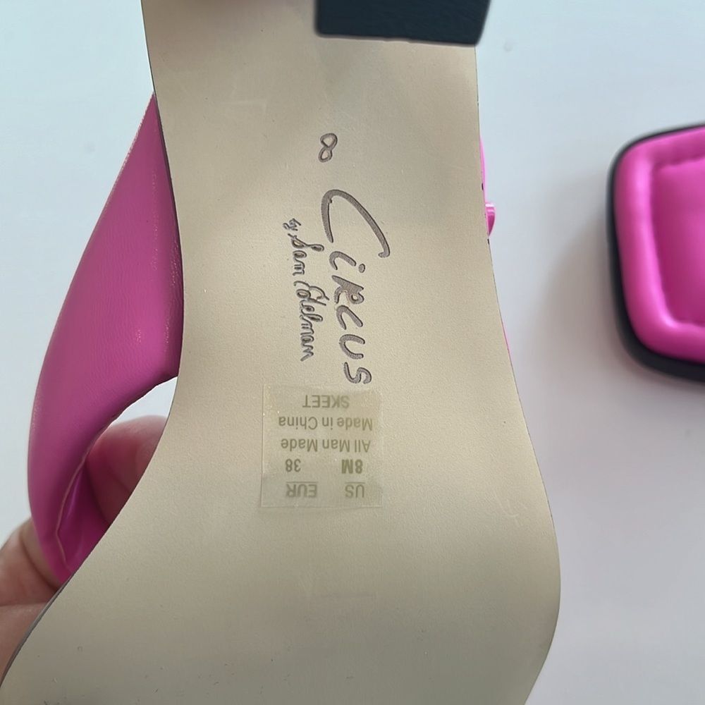 Circus by Sam Edelman Pink Square-Toe Heeled Thong Sandals - Picture 5 of 8